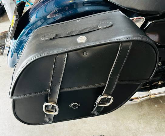 2004 Harley-Davidson, dovoz USA — foto 6 z 12