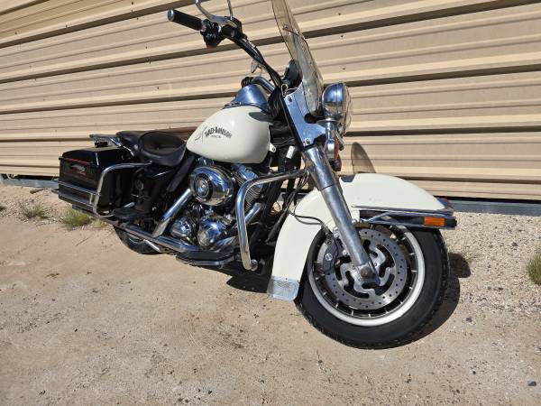 2008 Harley-Davidson, dovoz USA — foto 2 z 3