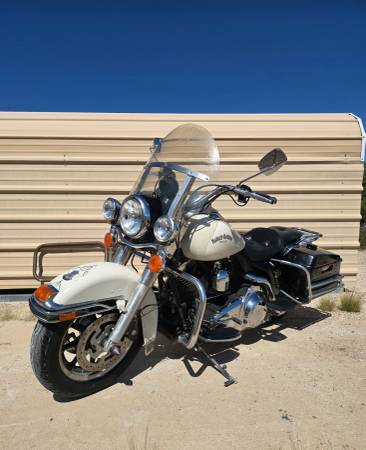 2008 Harley-Davidson, dovoz USA — foto 3 z 3