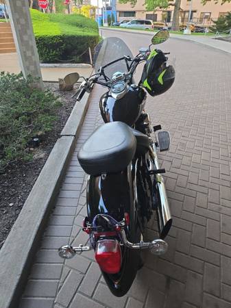 2006 Harley-Davidson, dovoz USA — foto 3 z 7