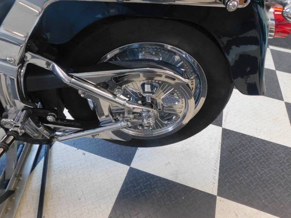 2002 Harley-Davidson, dovoz USA — foto 10 z 12