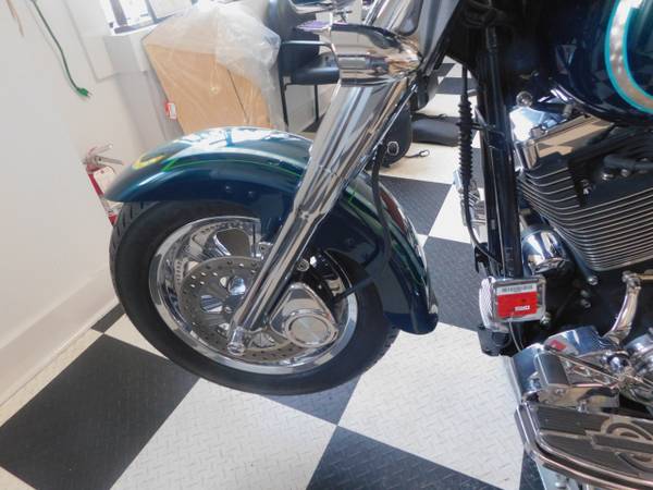 2002 Harley-Davidson, dovoz USA — foto 12 z 12