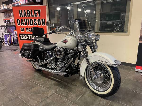 2001 Harley-Davidson, dovoz USA — foto 2 z 12