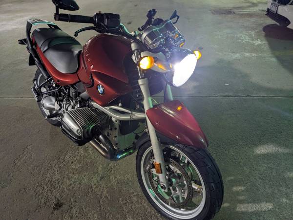 2002 BMW, dovoz USA — foto 4 z 7