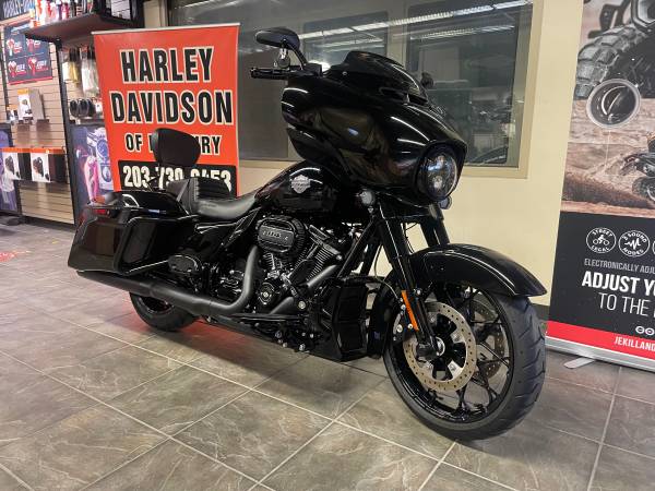 2023 Harley-Davidson, černá, dovoz USA — foto 2 z 12