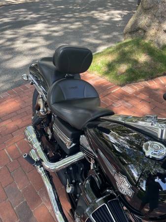 2008 Harley-Davidson, dovoz USA — foto 4 z 7