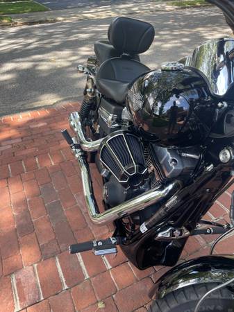 2008 Harley-Davidson, dovoz USA — foto 7 z 7