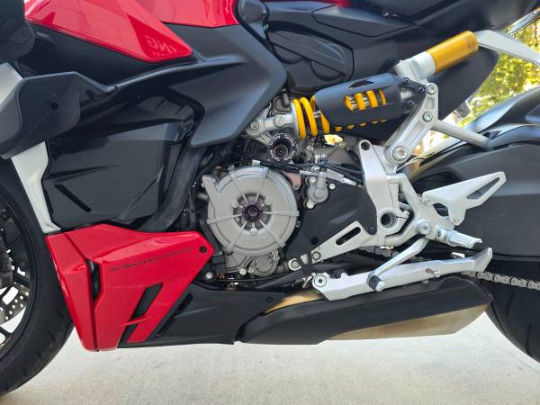 2022 Ducati, dovoz USA — foto 9 z 10