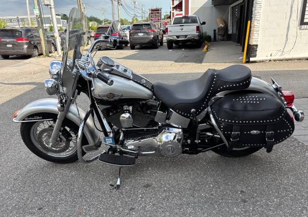 2003 Harley-Davidson, dovoz USA — foto 2 z 12