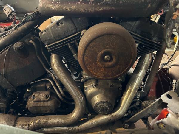 2012 Harley-Davidson, dovoz USA — foto 4 z 6