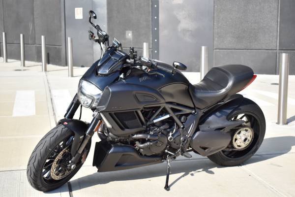 2015 Ducati, dovoz USA — foto 3 z 9