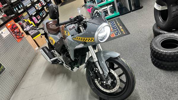 2025, dovoz USA — foto 3 z 10