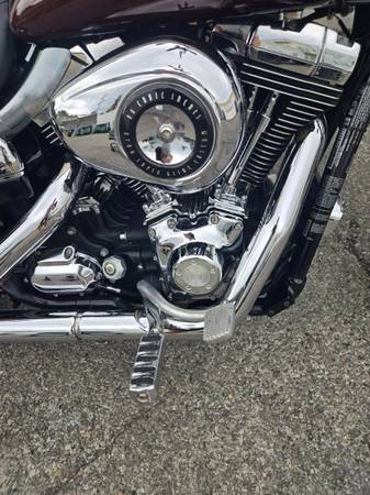 2011 Harley-Davidson, dovoz USA — foto 7 z 7