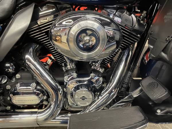 2013 Harley-Davidson, dovoz USA — foto 7 z 12