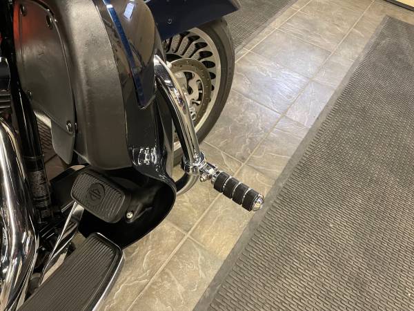 2013 Harley-Davidson, dovoz USA — foto 9 z 12