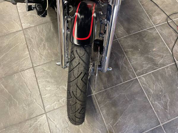 2007 Harley-Davidson, dovoz USA — foto 10 z 12