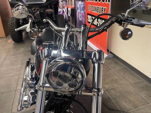 2007 Harley-Davidson, dovoz USA — foto 11 z 12