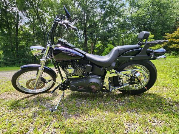 2002 Harley-Davidson, dovoz USA — foto 2 z 5
