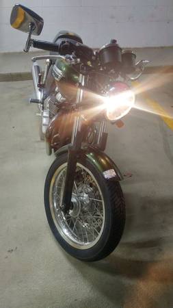 Triumph, dovoz USA — foto 5 z 7