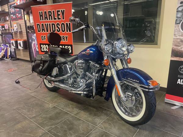 2016 Harley-Davidson, modrá, dovoz USA — foto 2 z 12