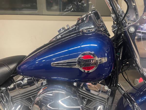 2016 Harley-Davidson, modrá, dovoz USA — foto 5 z 12