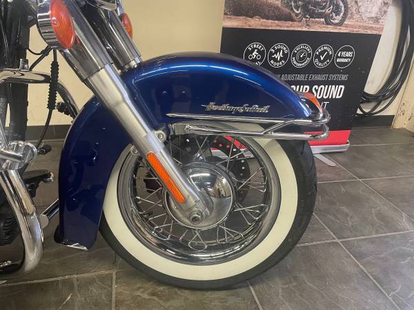 2016 Harley-Davidson, modrá, dovoz USA — foto 9 z 12