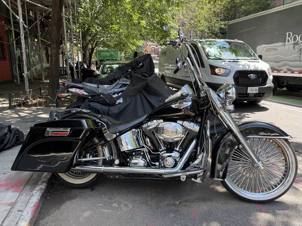 2007 Harley-Davidson, dovoz USA — foto 7 z 12
