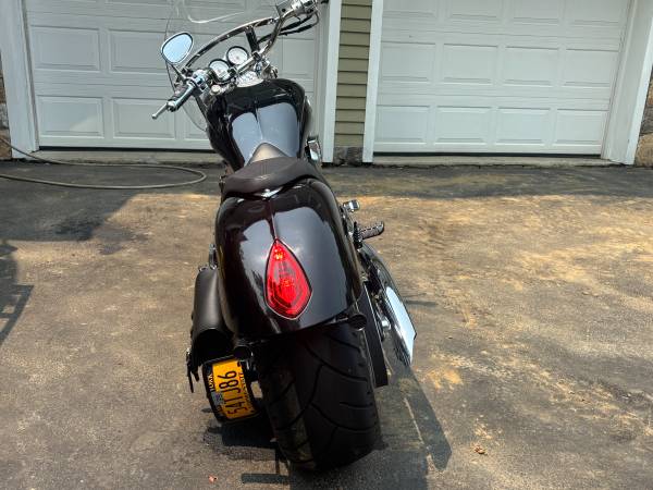 2007 Victory, dovoz USA — foto 5 z 5