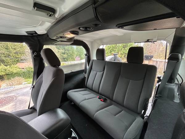 Jeep, dovoz Kanada — foto 5 z 6