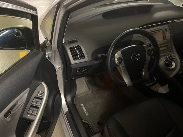 Toyota, dovoz Kanada — foto 5 z 7