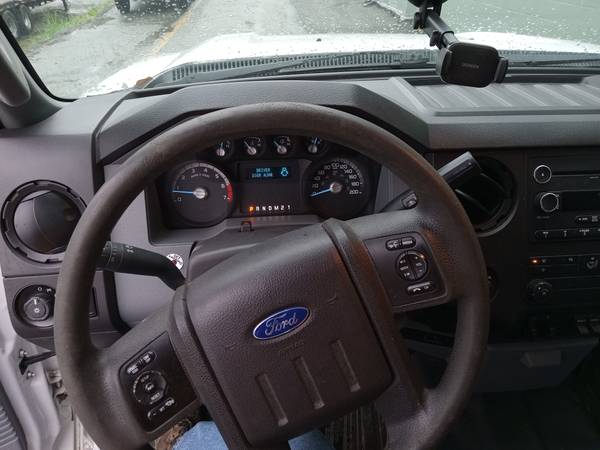 2015 Ford, dovoz Kanada — foto 3 z 9