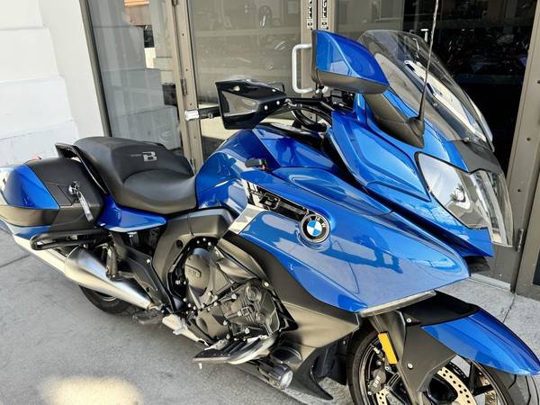 2020 BMW, modrá, dovoz USA — foto 3 z 12