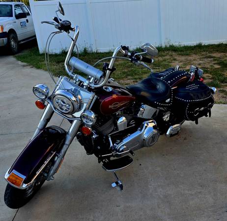 2008 Harley-Davidson, dovoz USA — foto 4 z 6