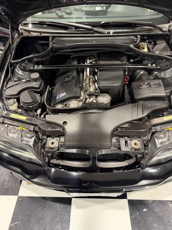 BMW, dovoz Kanada — foto 6 z 11