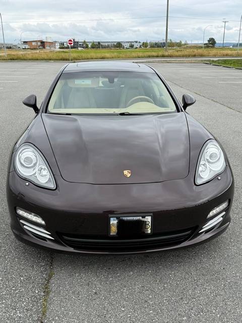 2013 Porsche, dovoz Kanada — foto 2 z 12