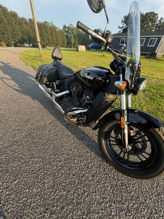 2017 Indian, dovoz USA — foto 3 z 9
