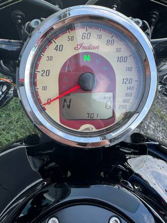 2017 Indian, dovoz USA — foto 6 z 9