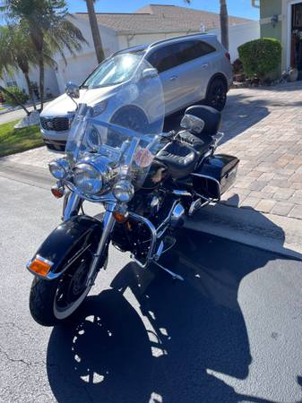 1997 Harley-Davidson, dovoz USA — foto 7 z 8