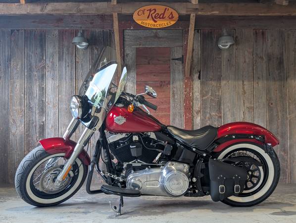2012 Harley-Davidson, dovoz USA — foto 2 z 11