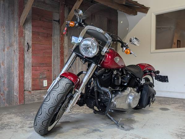 2012 Harley-Davidson, dovoz USA — foto 3 z 11
