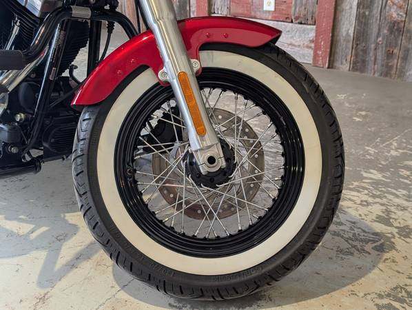 2012 Harley-Davidson, dovoz USA — foto 5 z 11