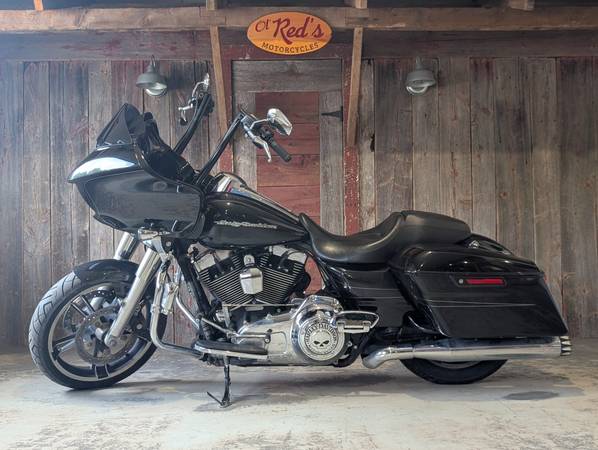 2015 Harley-Davidson, dovoz USA — foto 2 z 11