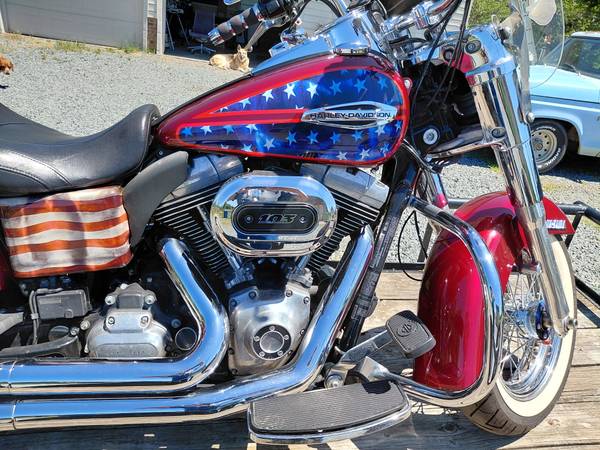 2016 Harley-Davidson, dovoz USA — foto 3 z 3