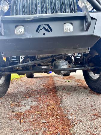 Jeep, dovoz Kanada — foto 7 z 12