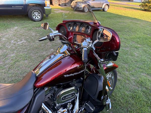 2014 Harley-Davidson, dovoz USA — foto 5 z 12