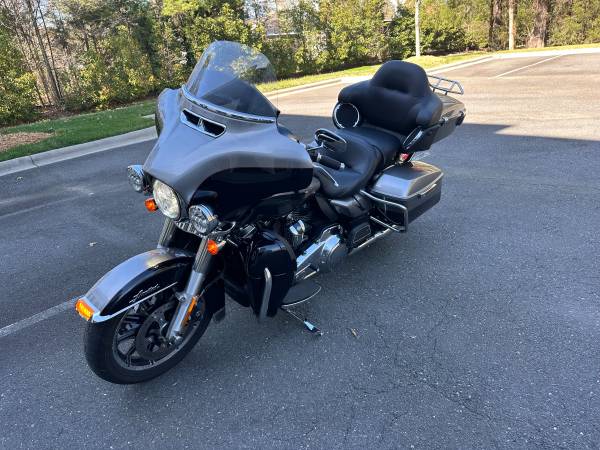 2017 Harley-Davidson, dovoz USA — foto 2 z 9