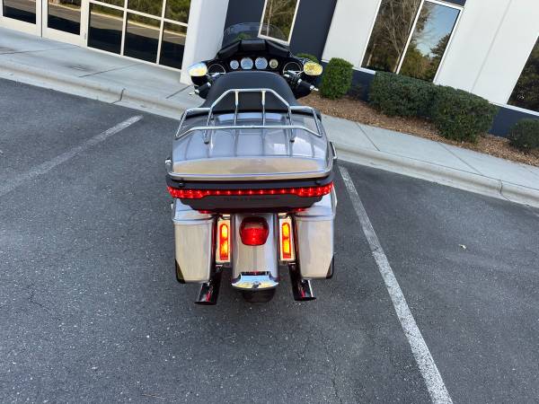 2017 Harley-Davidson, dovoz USA — foto 4 z 9