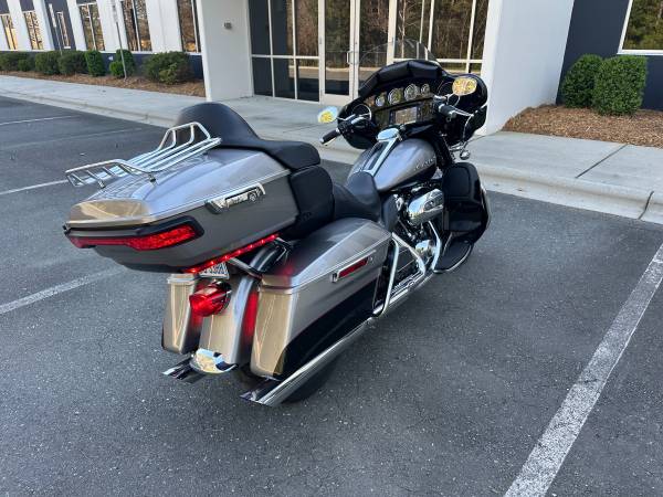 2017 Harley-Davidson, dovoz USA — foto 5 z 9