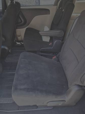 2013 Chrysler, dovoz Kanada — foto 10 z 12