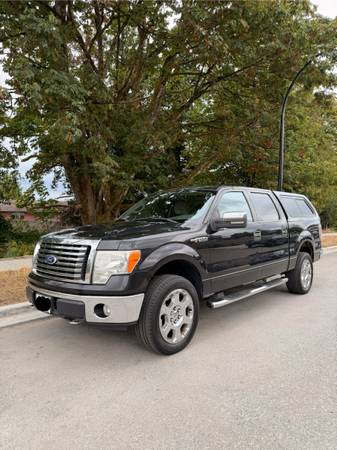 2010 Ford, dovoz Kanada — foto 2 z 12